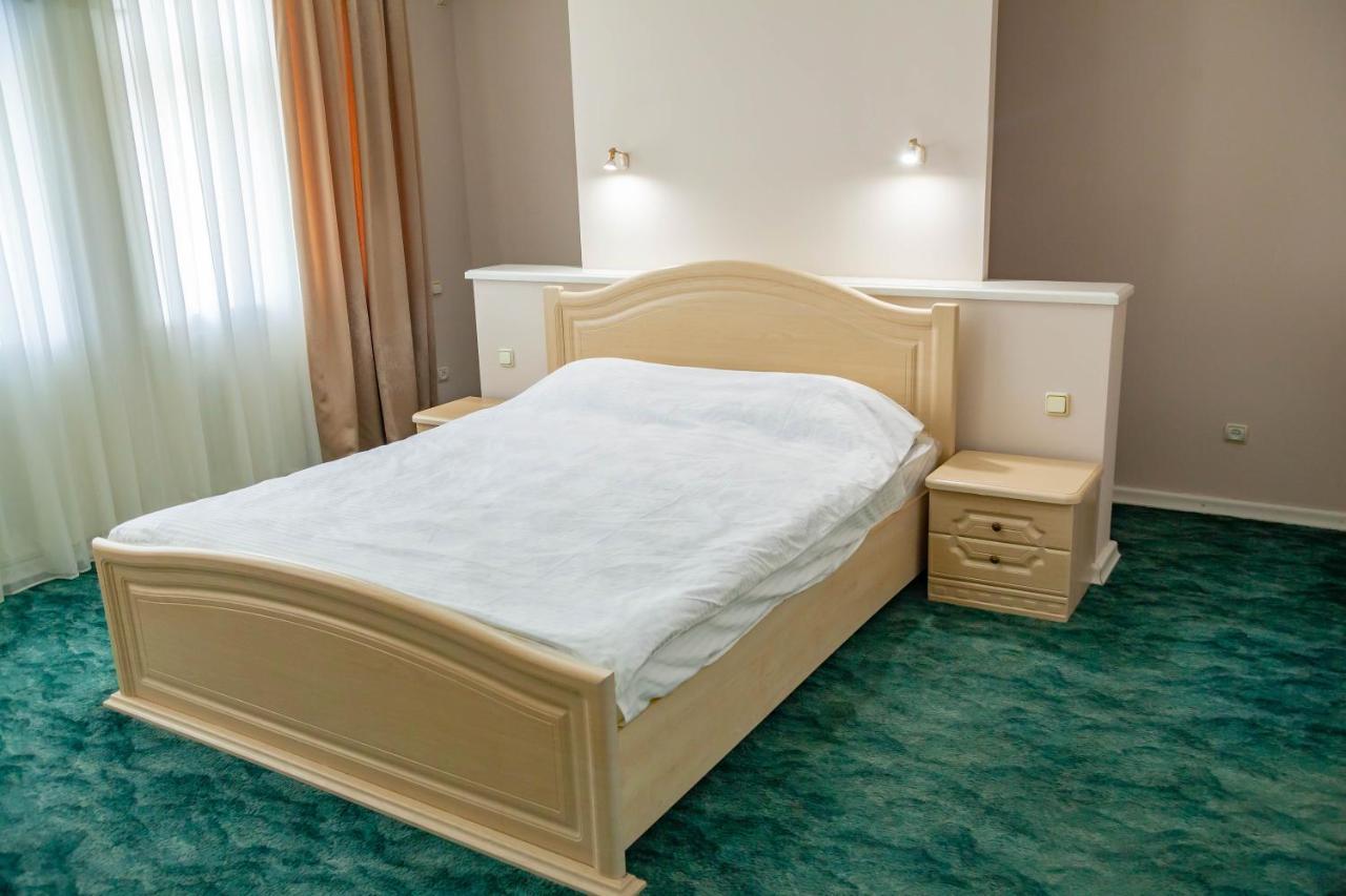 Ridon Lux Hotel Tashkent Bagian luar foto